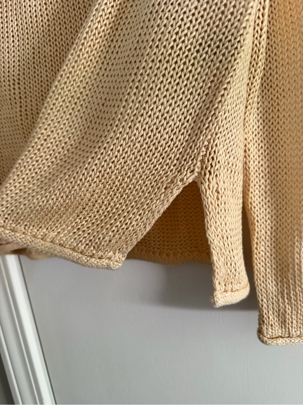 Banana Republic Yellow Cream V Neck Sweater - Picture 4 of 7